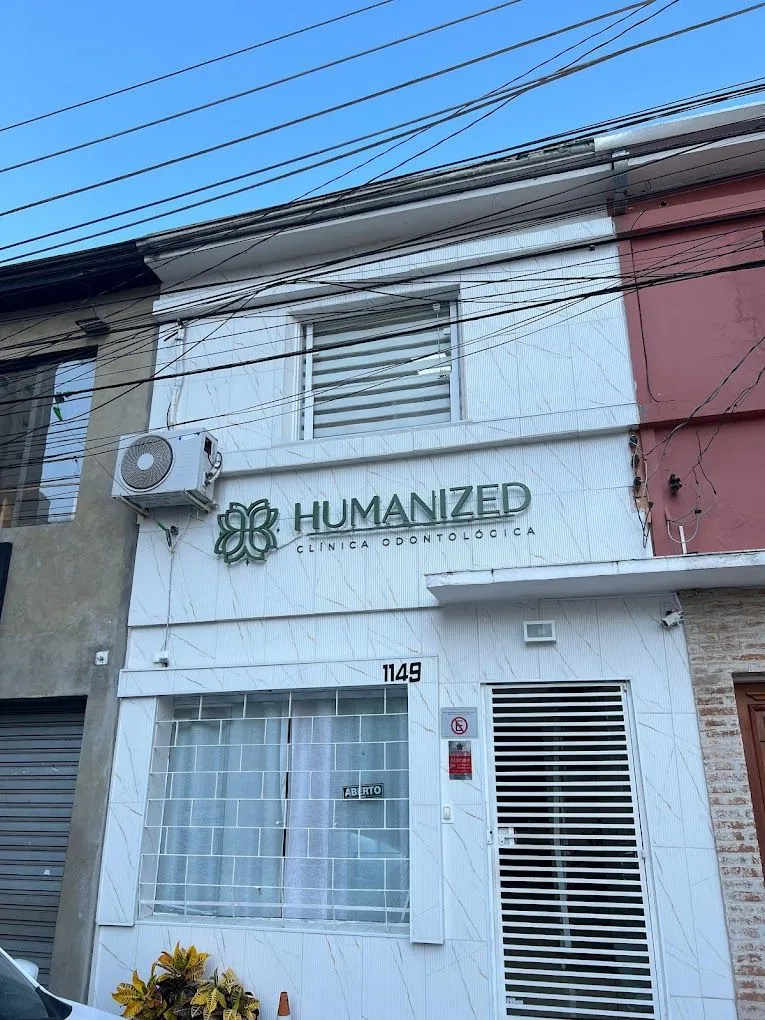 Fachada da Humanized Clínica Odontológica — Rua Capitão Otávio Machado, 1149