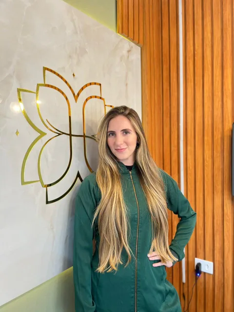 Dra. Ana Giulia, endodontista na Humanized